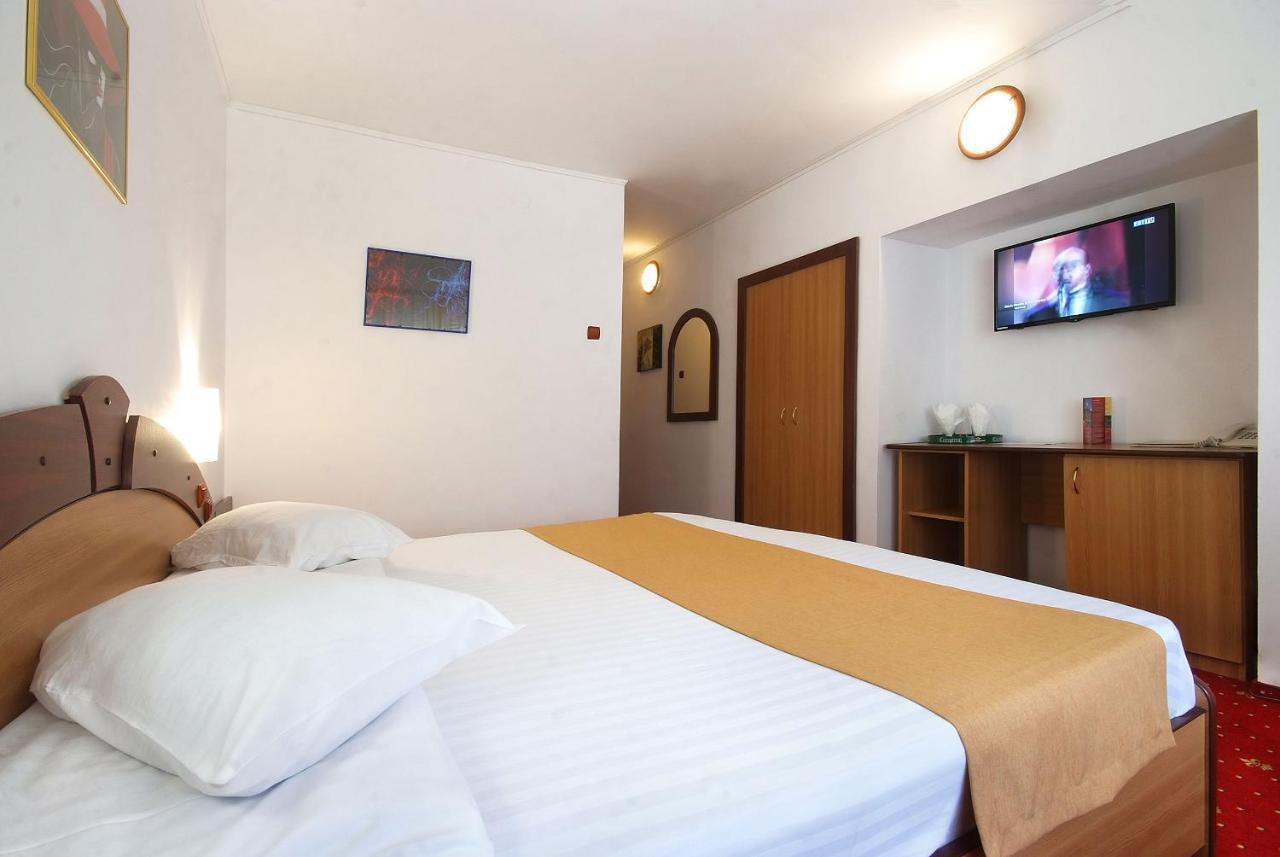 Hotel Dobru Slanic Moldova Exterior photo